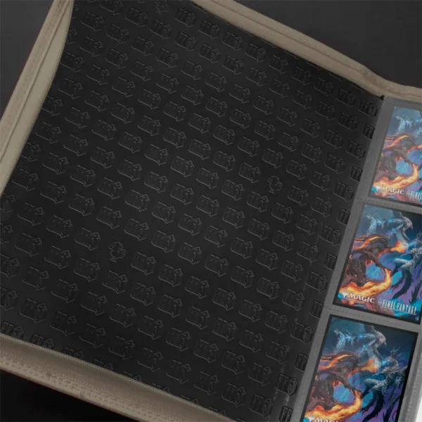 Ultra Pro - FINAL FANTASY™ CLOUD, PLANET'S CHAMPION 9-POCKET PREMIUM ZIPPERED PRO-BINDER